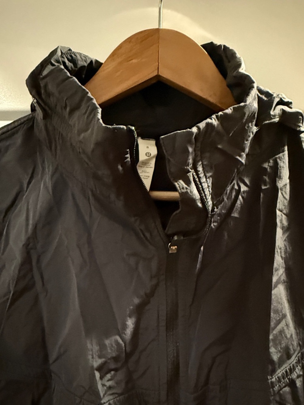 Lululemon Jacket - Picture 3 of 8